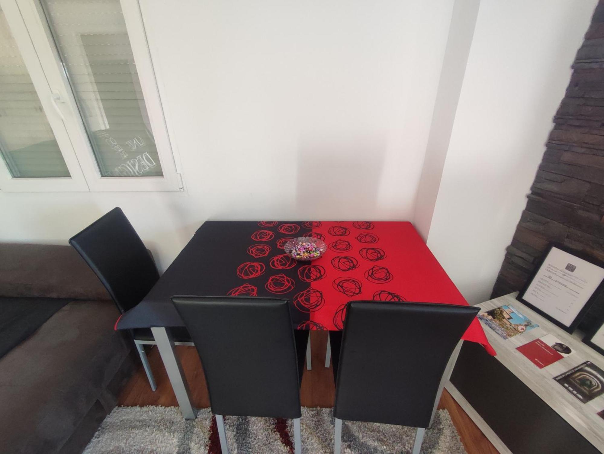 Apartamento Cerca Plaza Pilar Zaragoza Luaran gambar